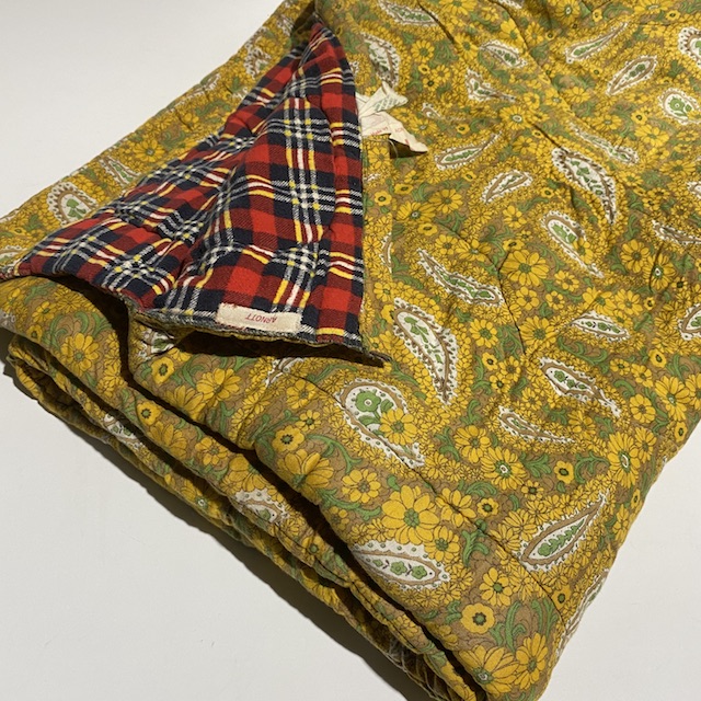 SLEEPING BAG, Retro Yellow Paisley w Tartan Lining